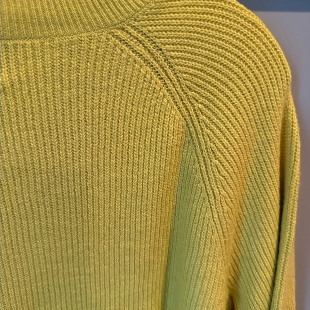 NWOT Old Navy Citron V-Neck Knit Sweater SZ L - Picture 6 of 12